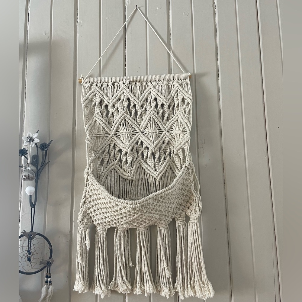 Handcrafted Cream Macramé Wall Hanging